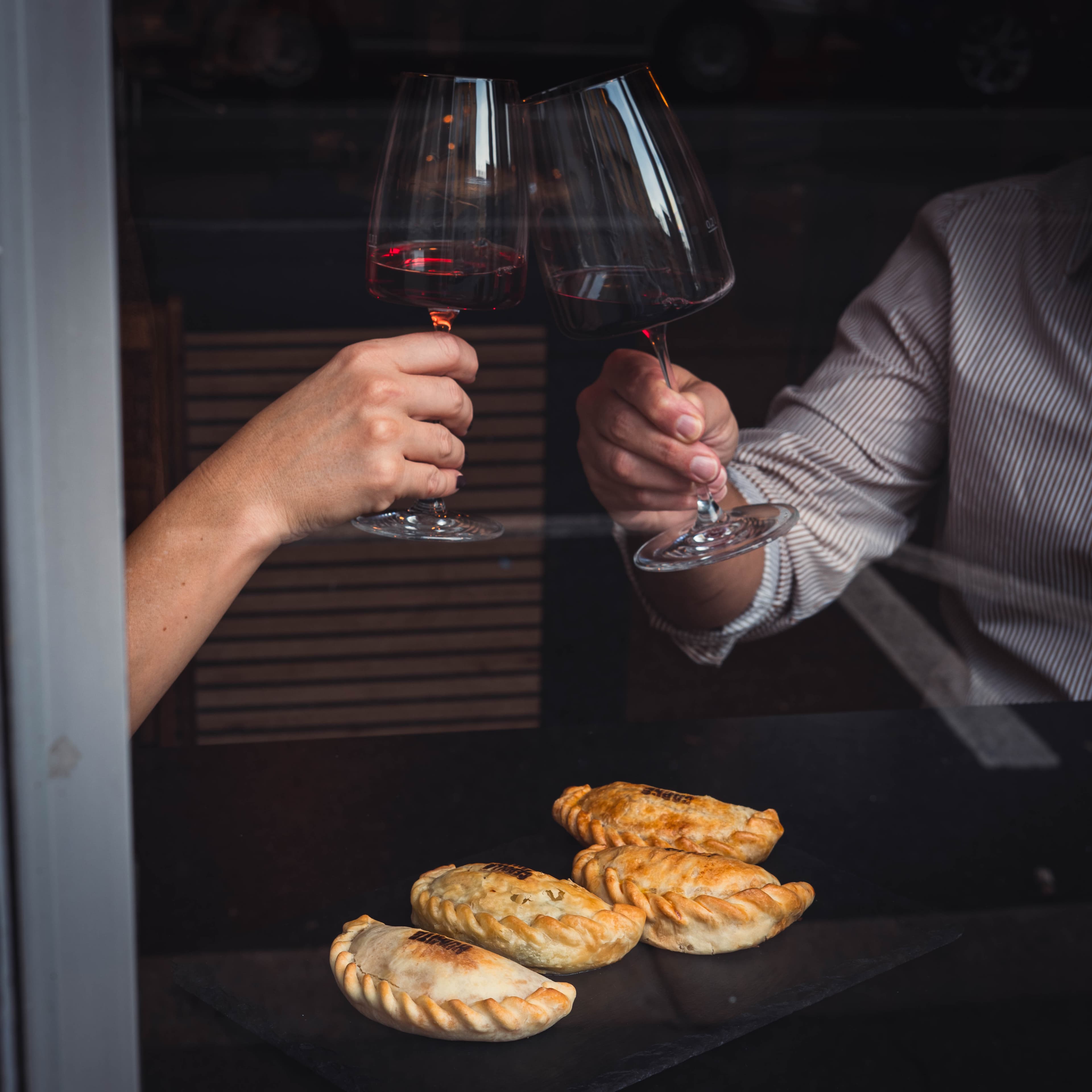 Cacio & Vino. Enoteca + Formaggioteca